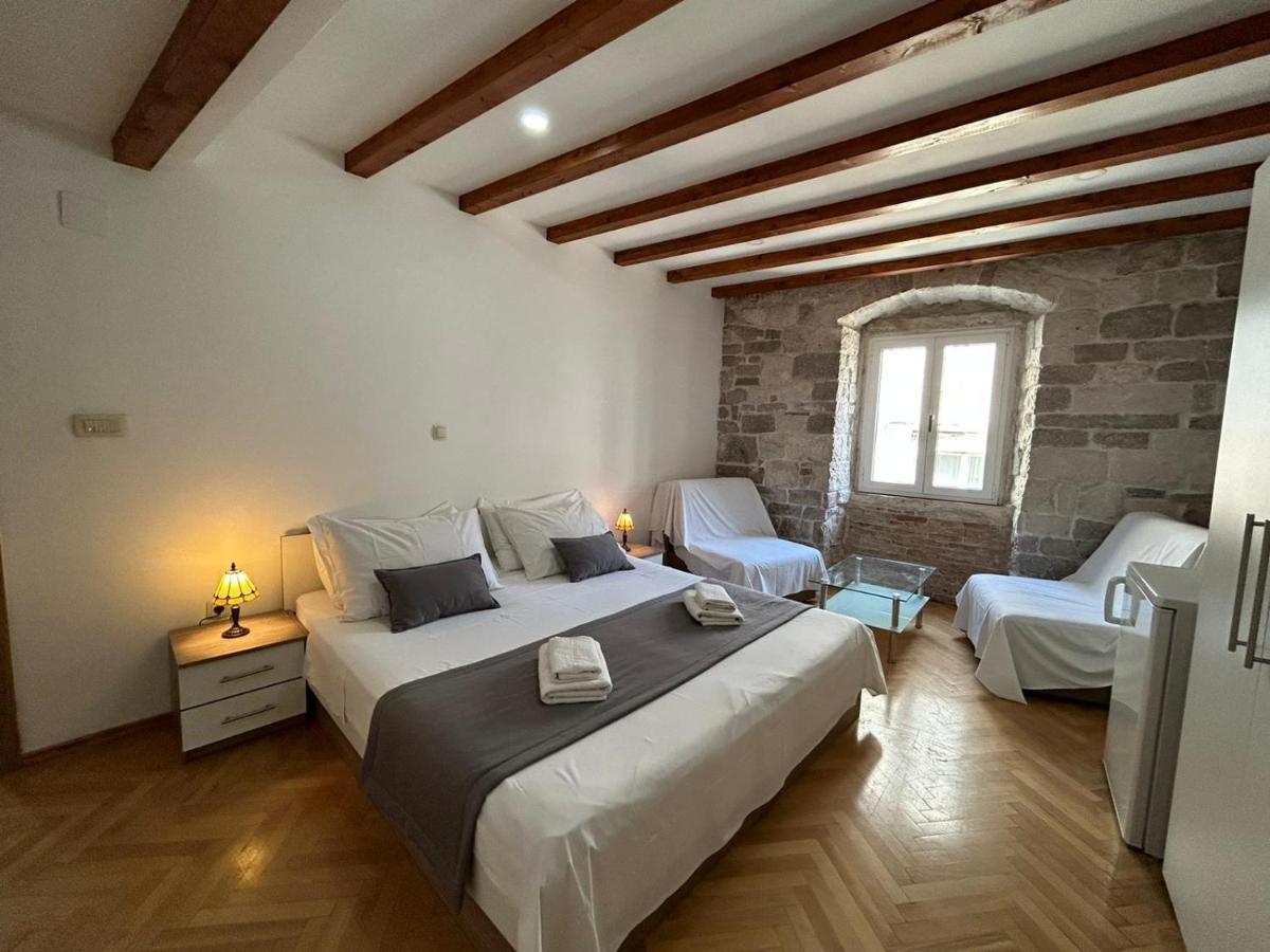 Camenno Apartments-The Heart Of Diocletian'S Palace-Open All Winter! Split Eksteriør bilde
