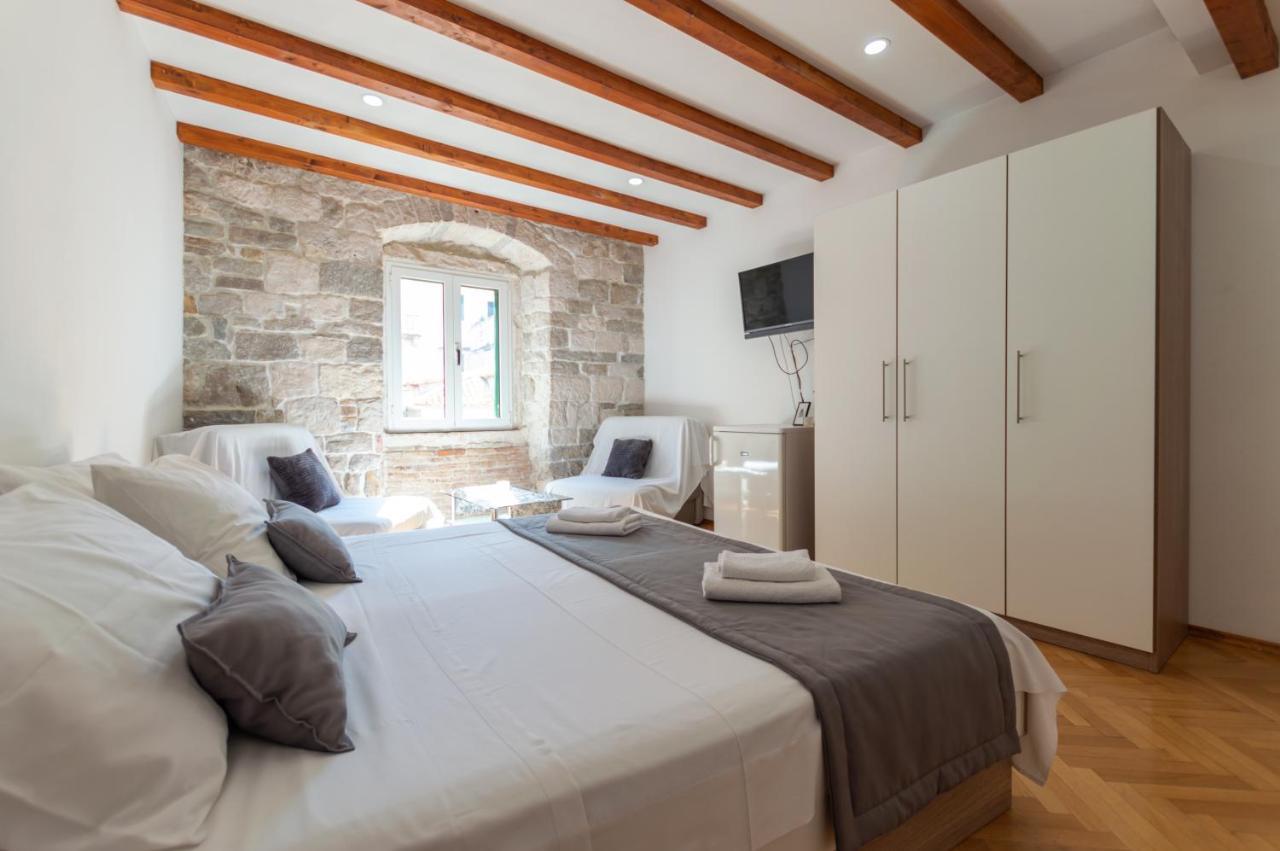 Camenno Apartments-The Heart Of Diocletian'S Palace-Open All Winter! Split Eksteriør bilde