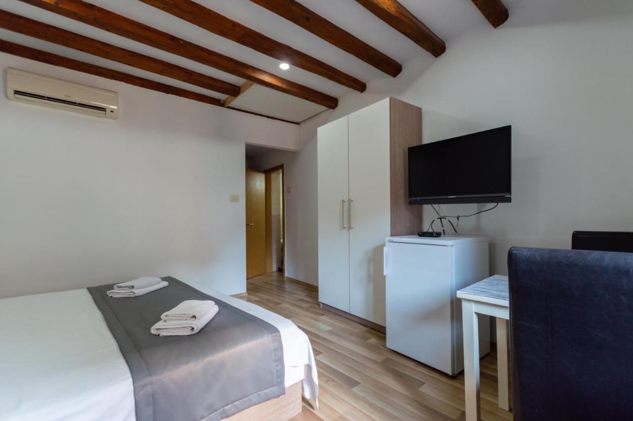 Camenno Apartments-The Heart Of Diocletian'S Palace-Open All Winter! Split Eksteriør bilde