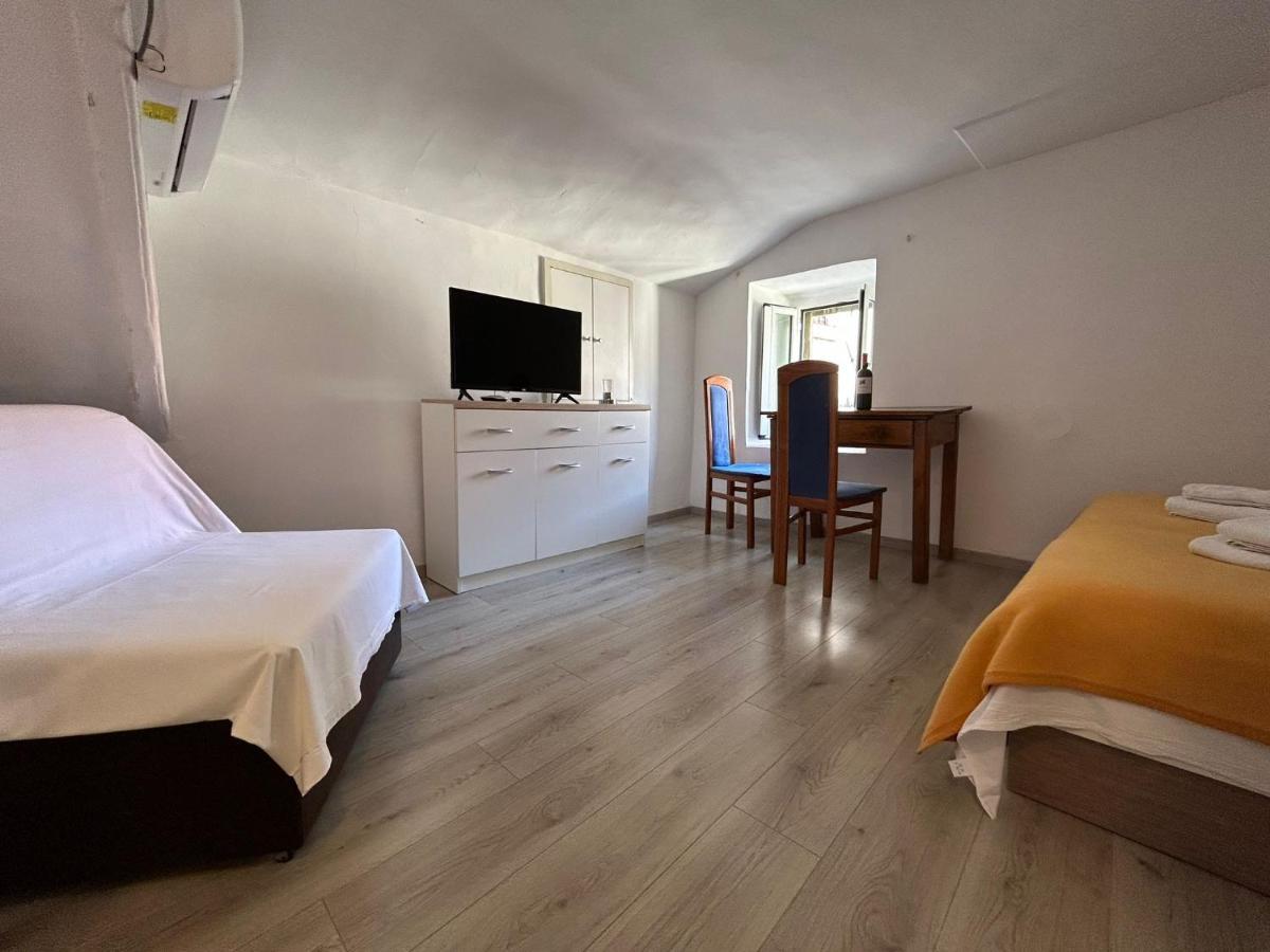 Camenno Apartments-The Heart Of Diocletian'S Palace-Open All Winter! Split Eksteriør bilde